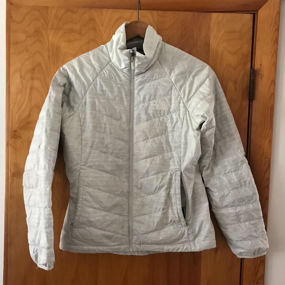 The North Face women’s lightweight puffer jacket. Size medium.